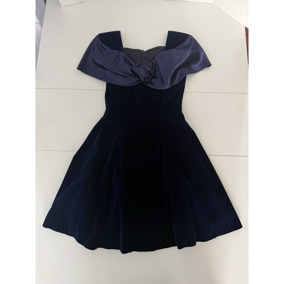 Vtg Steppin' Out 80s Purple Velvet Mini Dress Off the Shoulder Rose Cocktail 3 - Picture 9 of 12